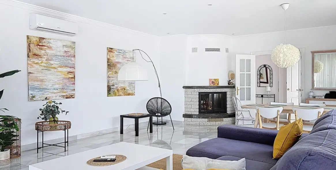 Продажа  отдельно стоящей виллы в Caleta de Vélez 13