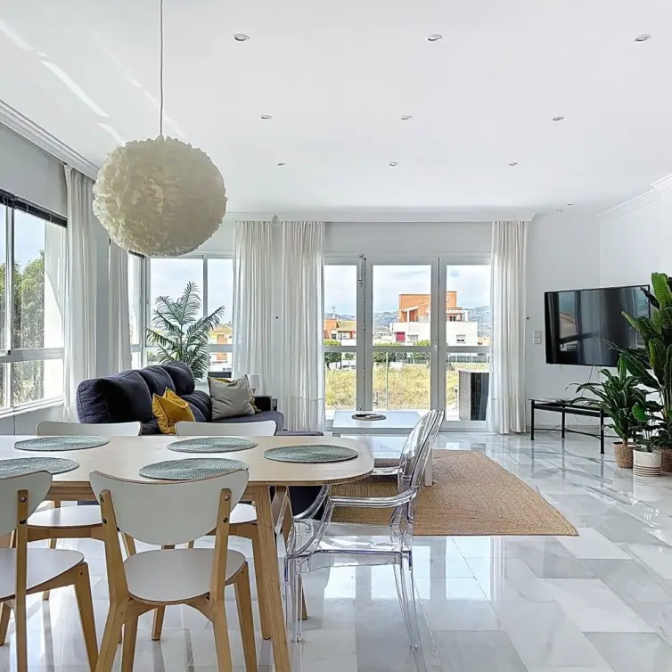 Venta de villa independiente en Caleta de Vélez