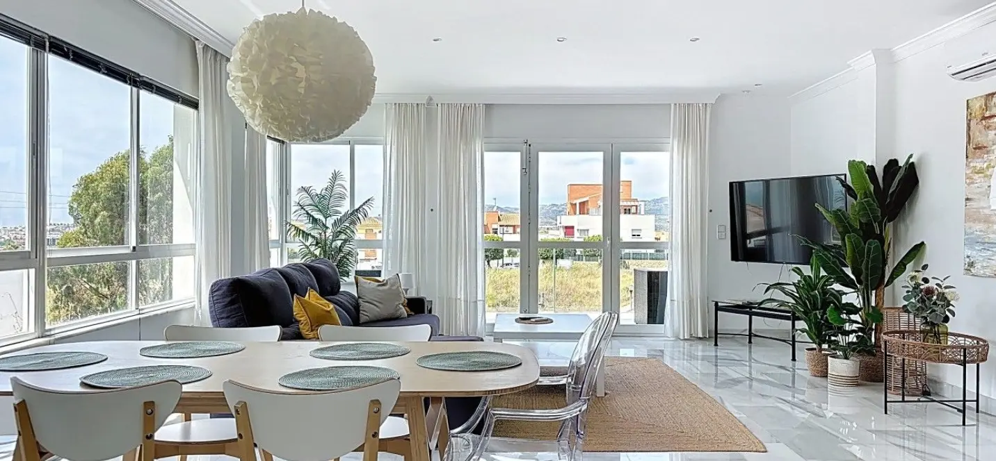Venta de villa independiente en Caleta de Vélez 2
