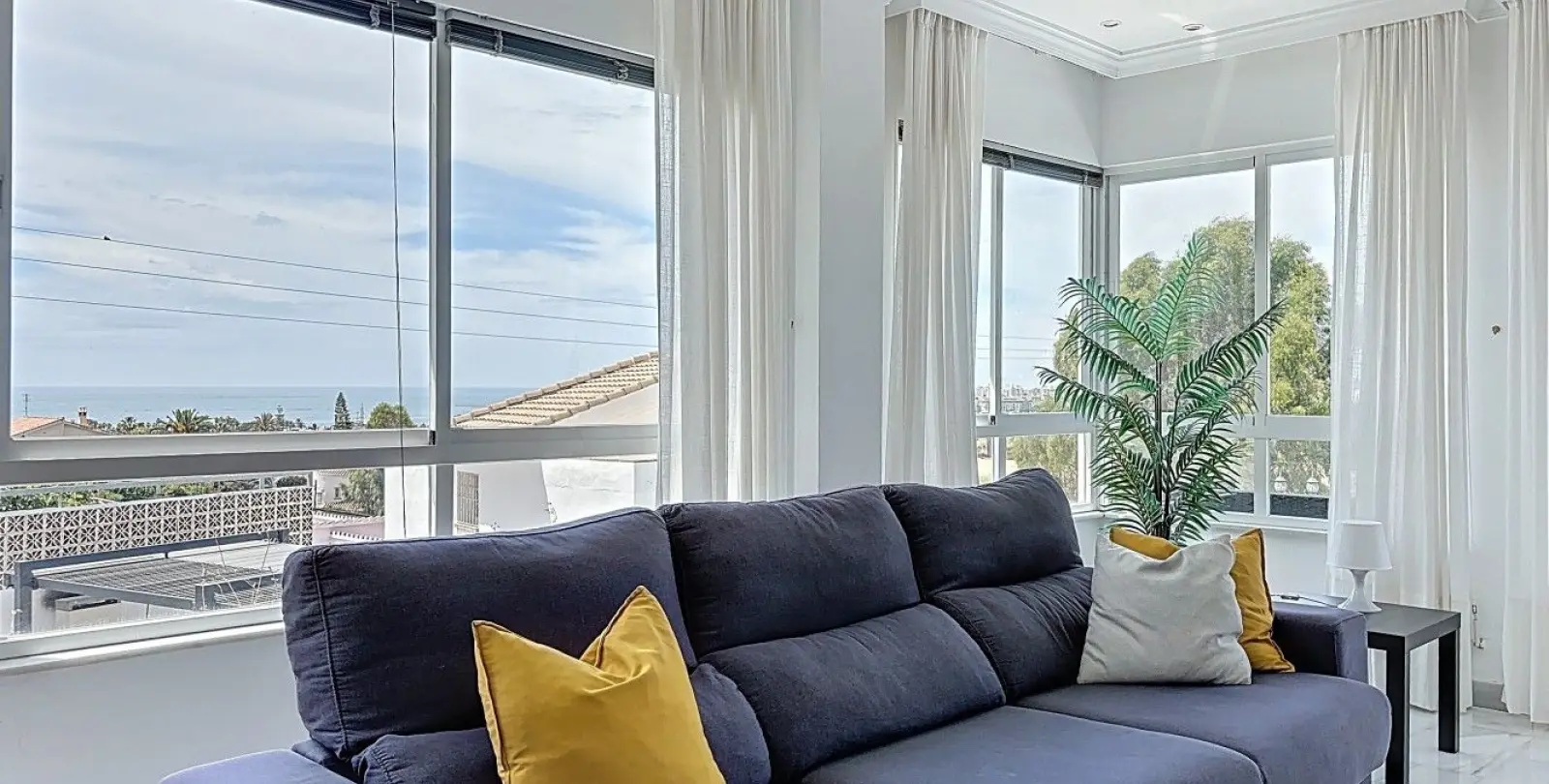 Venta de villa independiente en Caleta de Vélez 6