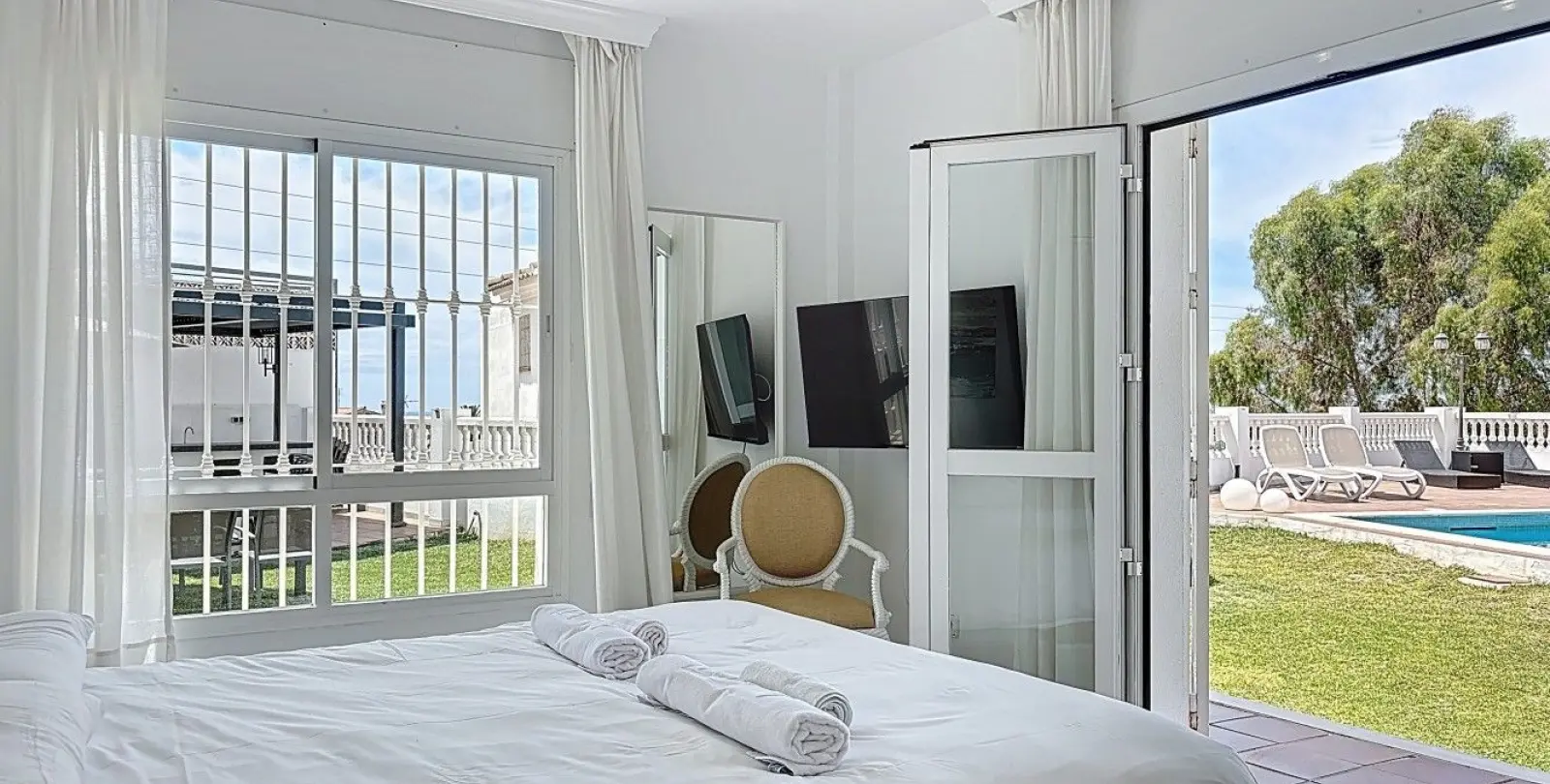 Venta de villa independiente en Caleta de Vélez 31