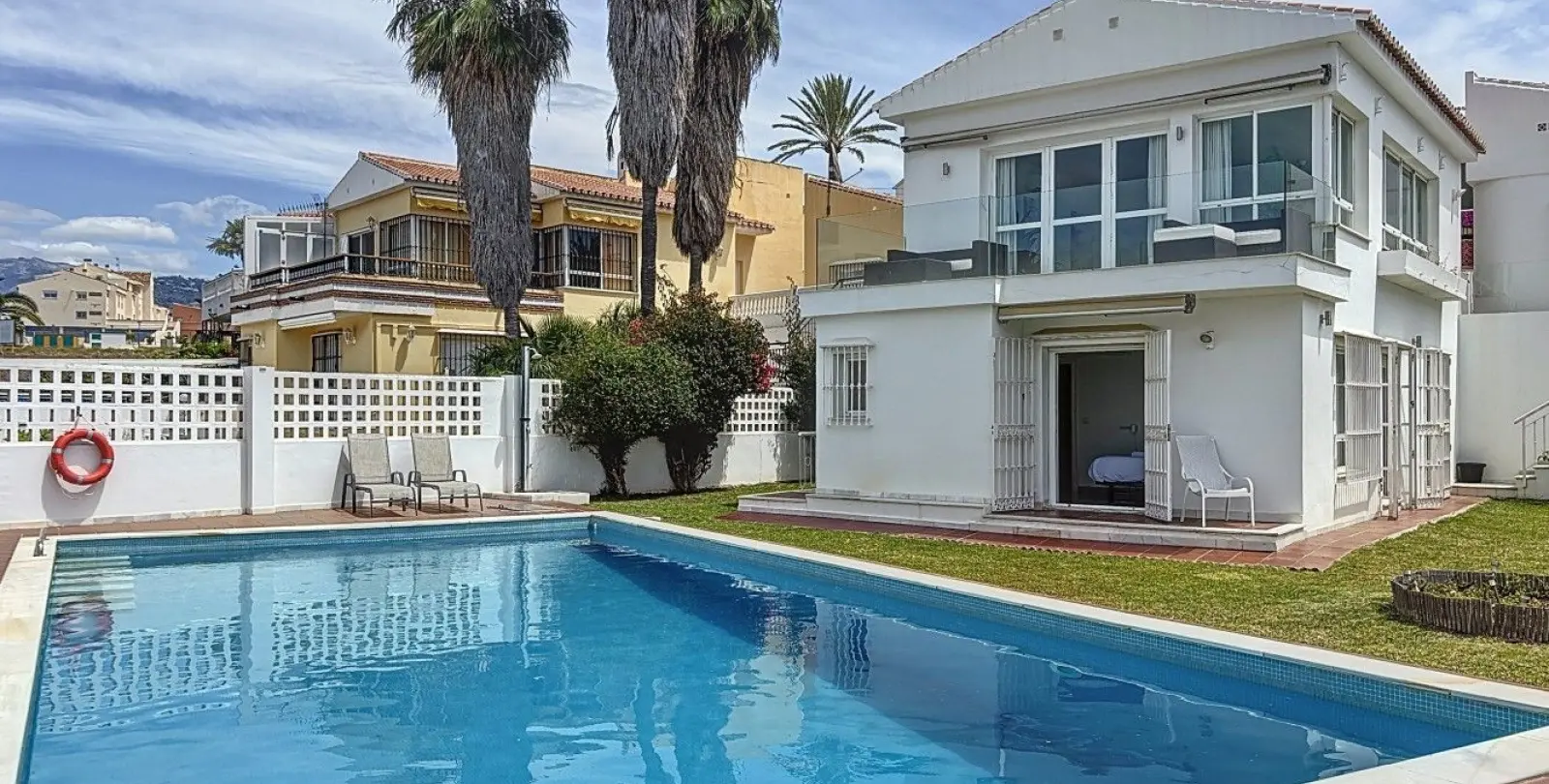 Venta de villa independiente en Caleta de Vélez 39
