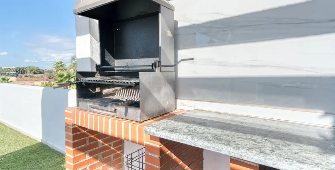 Sale of penthouse in Torrequebrada 8