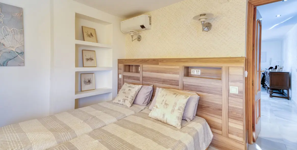 Sale of penthouse in Torrequebrada 16