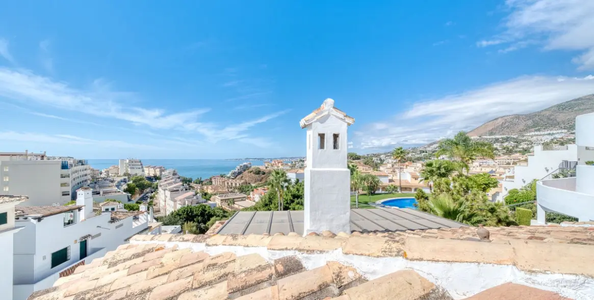 Sale of penthouse in Torrequebrada 27