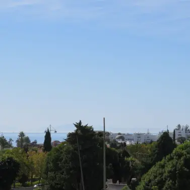 Sale of middle floor apartment in San Pedro de Alcántara