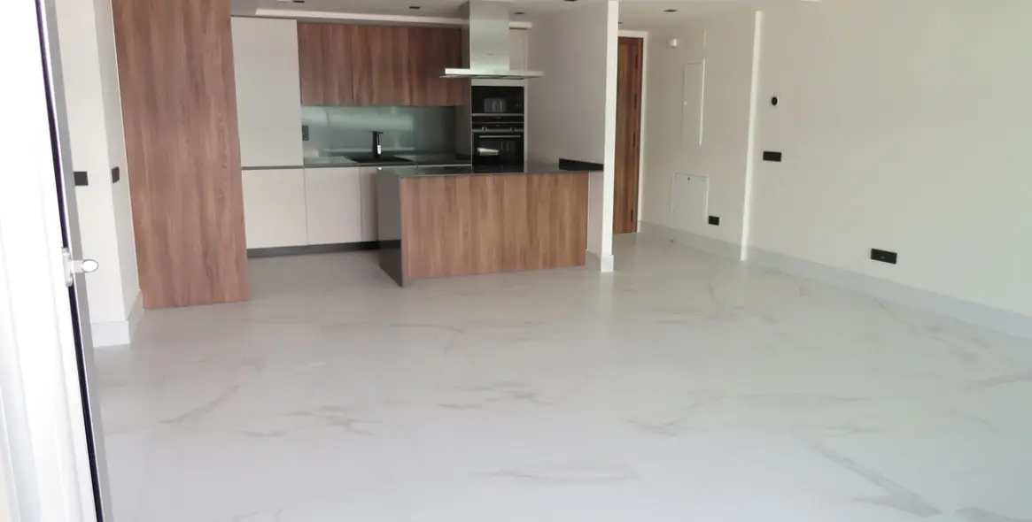 Sale of middle floor apartment in San Pedro de Alcántara 8