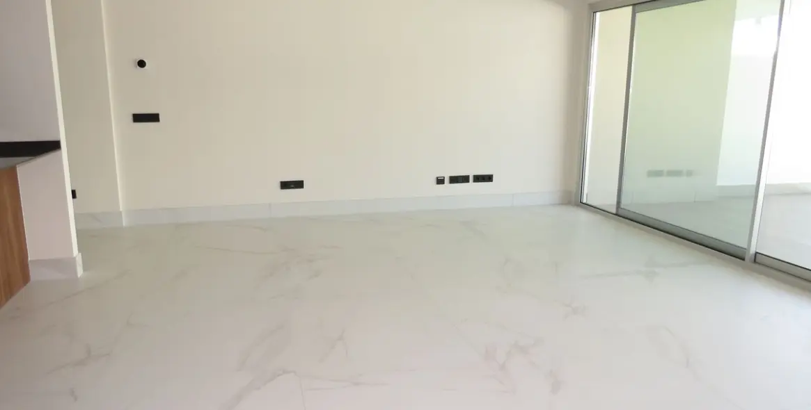 Sale of middle floor apartment in San Pedro de Alcántara 13