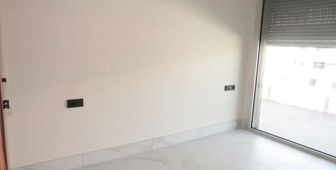 Venta de apartamento en planta media en San Pedro de Alcántara 21