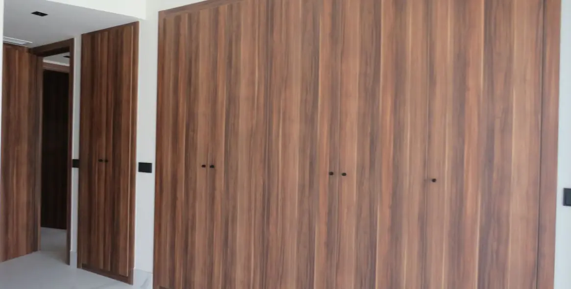 Venta de apartamento en planta media en San Pedro de Alcántara 28