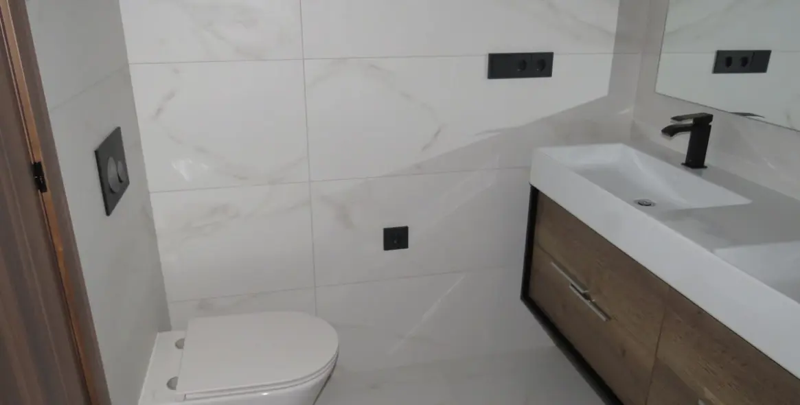 Venta de apartamento en planta media en San Pedro de Alcántara 34