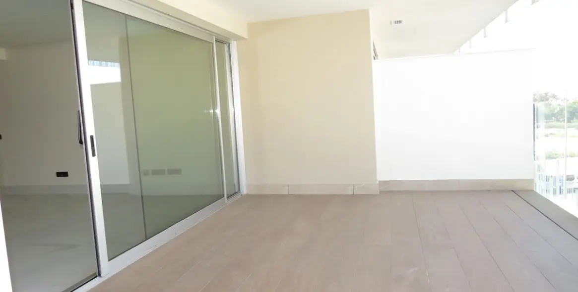 Venta de apartamento en planta media en San Pedro de Alcántara 39