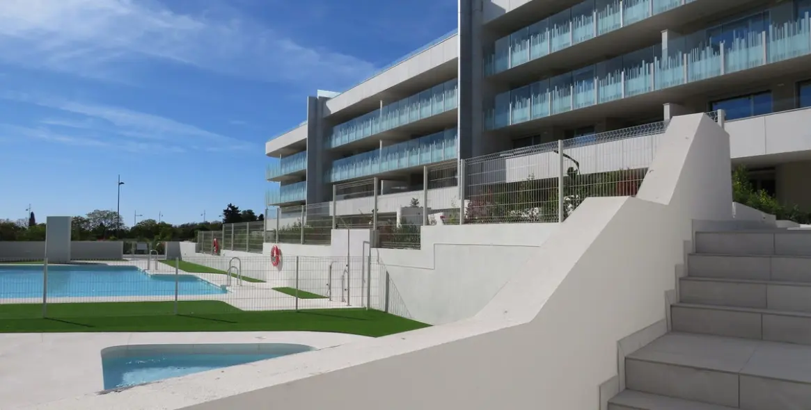 Venta de apartamento en planta media en San Pedro de Alcántara 47