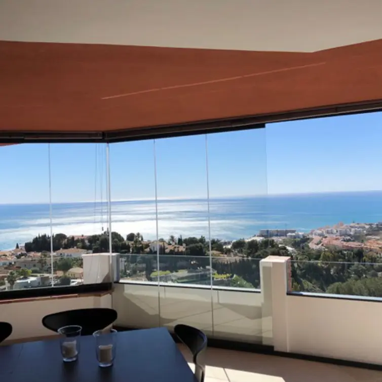 Продажа двухуровневого пентхауса в Benalmadena