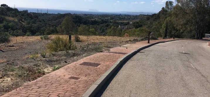 Жилой участок R3550984 1