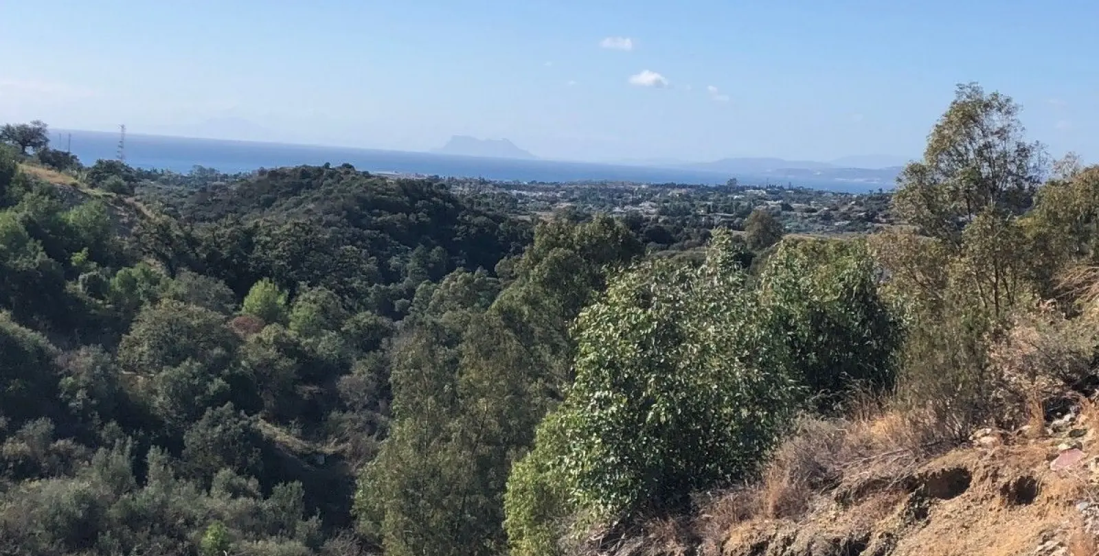 Venta de parcela residencial en Selwo 4