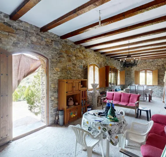 Sale of detached villa in Moclinejo