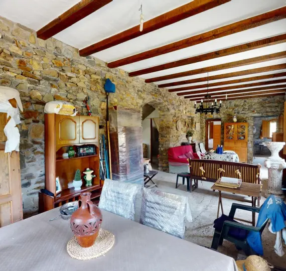 Sale of detached villa in Moclinejo