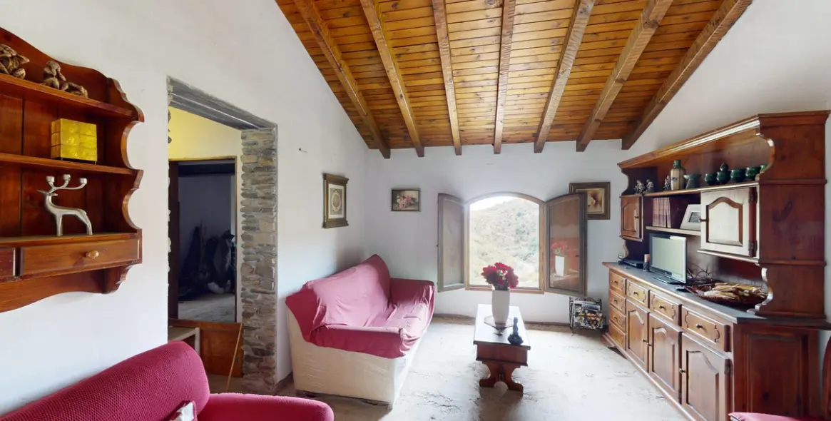 Sale of detached villa in Moclinejo 20