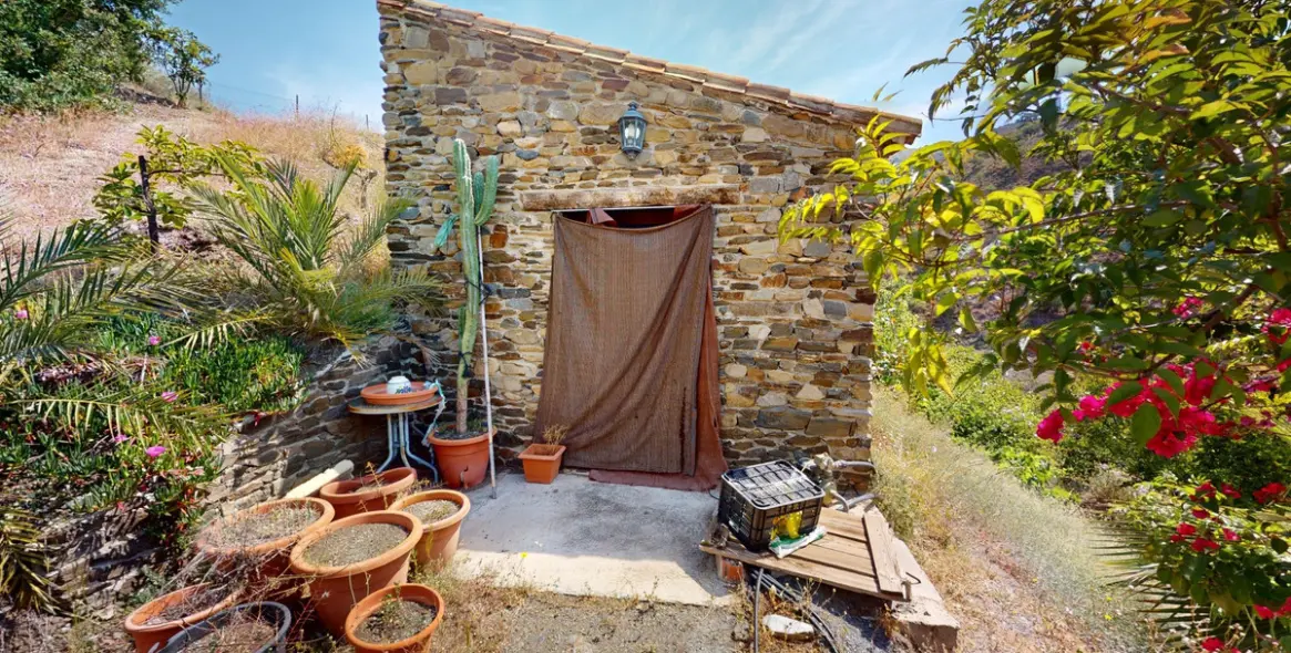 Продажа  отдельно стоящей виллы в Moclinejo 40