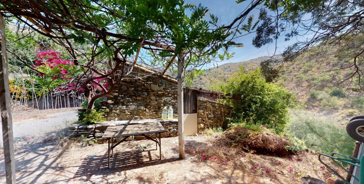 Продажа  отдельно стоящей виллы в Moclinejo 44