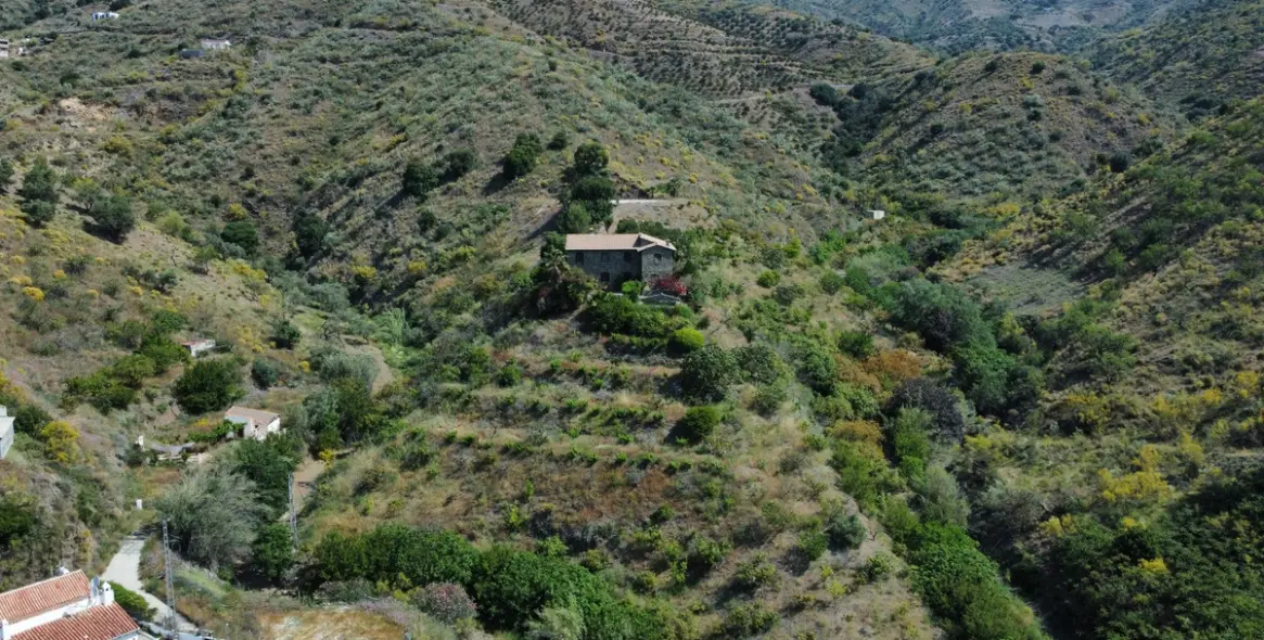 Продажа  отдельно стоящей виллы в Moclinejo 45