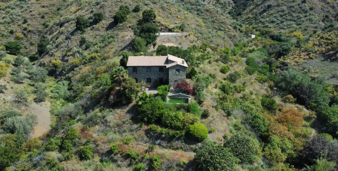 Продажа  отдельно стоящей виллы в Moclinejo 47