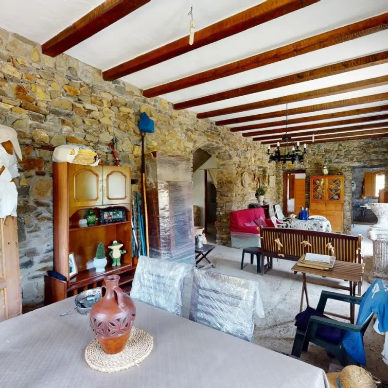 Venta de villa independiente en Moclinejo