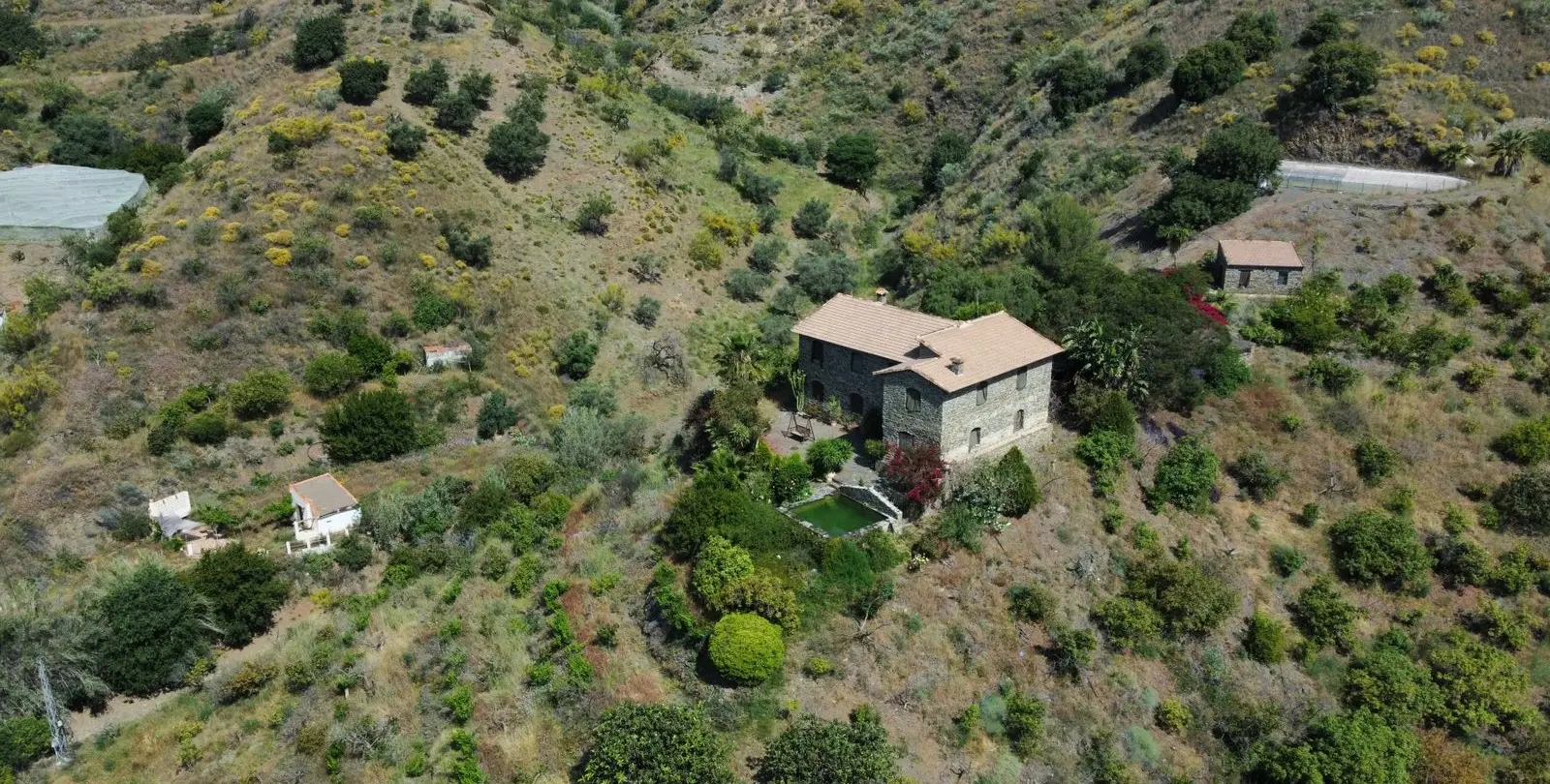 Venta de villa independiente en Moclinejo 49