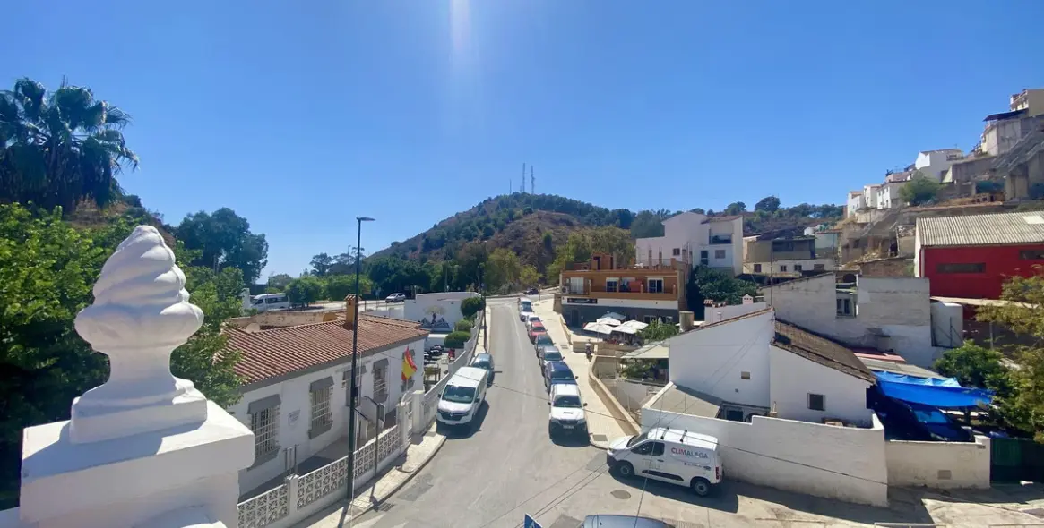 Продажа  отдельно стоящей виллы в Málaga 3