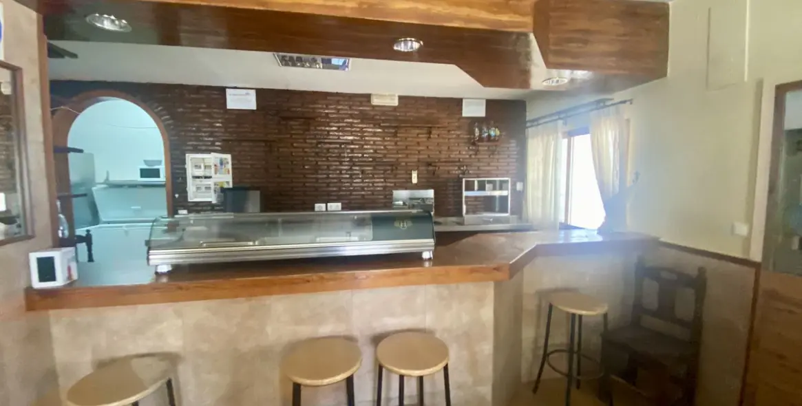 Продажа  отдельно стоящей виллы в Málaga 12