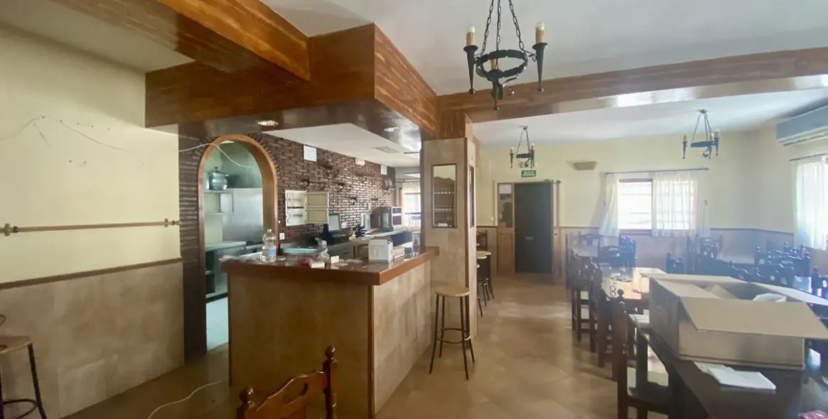 Продажа  отдельно стоящей виллы в Málaga 17