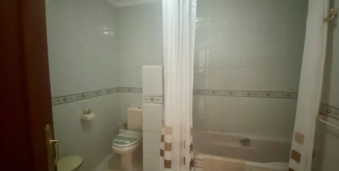 Sale of detached villa in Málaga 32