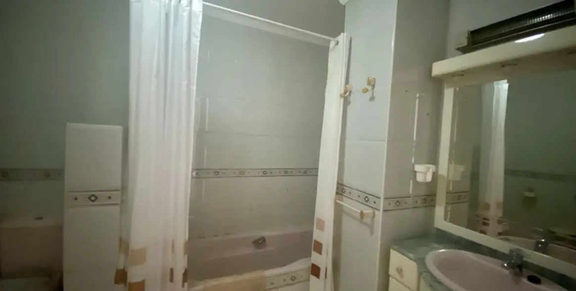 Sale of detached villa in Málaga 33