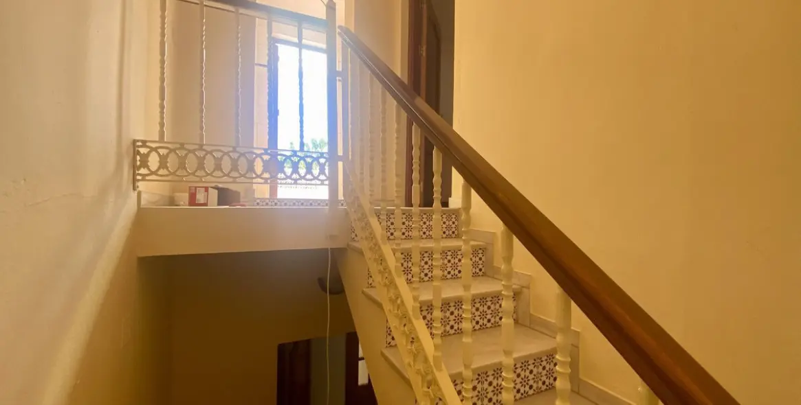 Sale of detached villa in Málaga 60