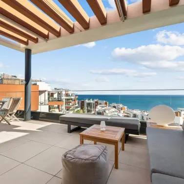 Продажа двухуровневого пентхауса в Fuengirola