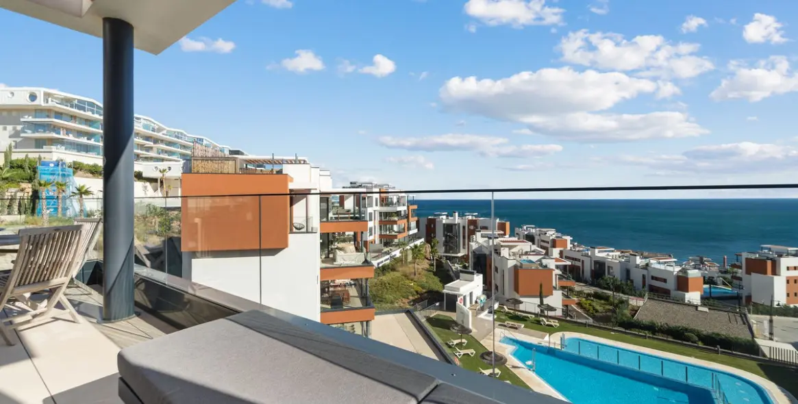 Продажа двухуровневого пентхауса в Fuengirola 2