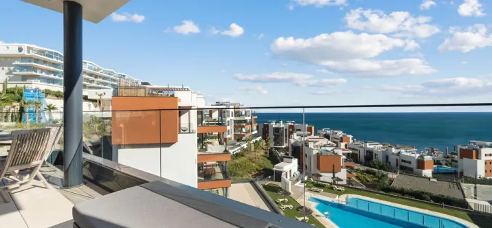 Продажа двухуровневого пентхауса в Fuengirola 1