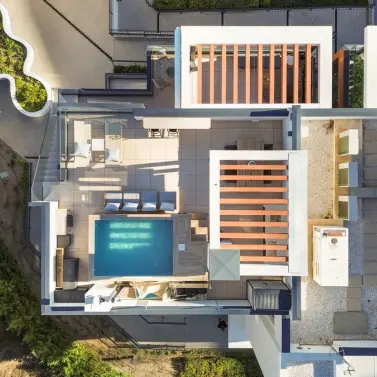 Продажа двухуровневого пентхауса в Fuengirola