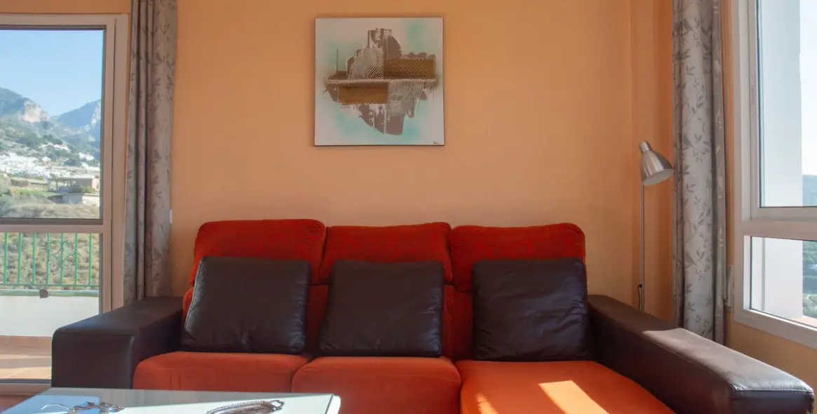 Продажа  отдельно стоящей виллы в Frigiliana 6