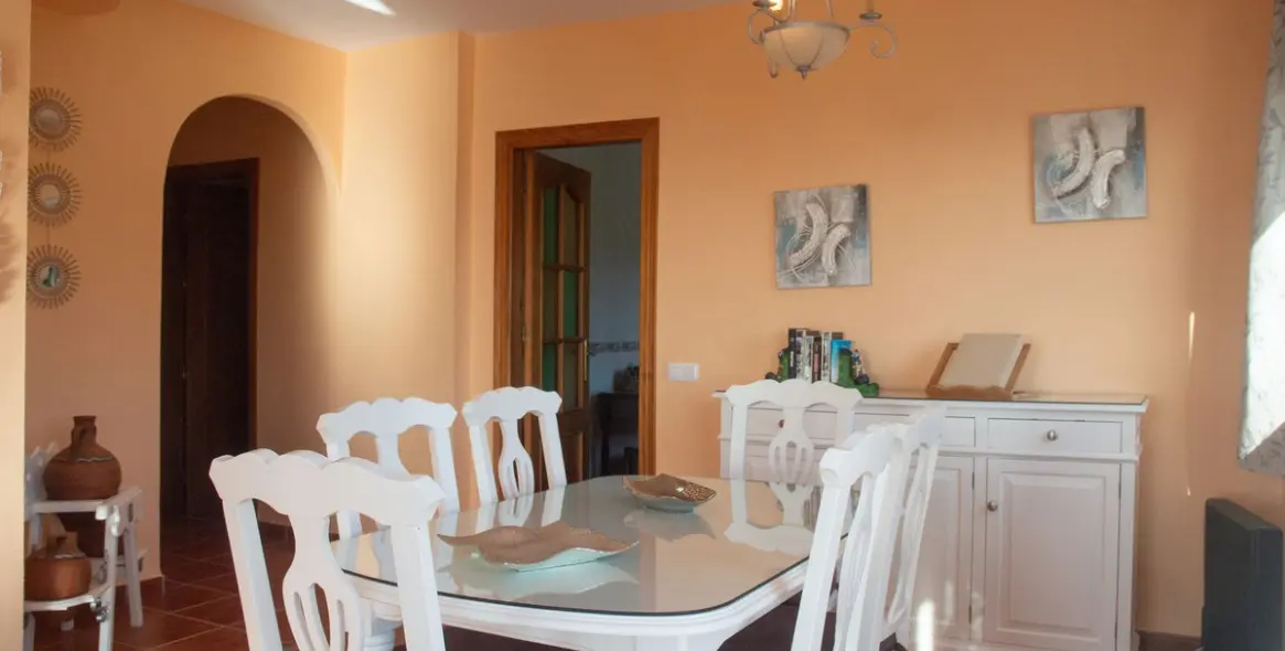 Продажа  отдельно стоящей виллы в Frigiliana 7