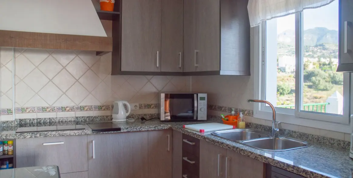 Продажа  отдельно стоящей виллы в Frigiliana 10