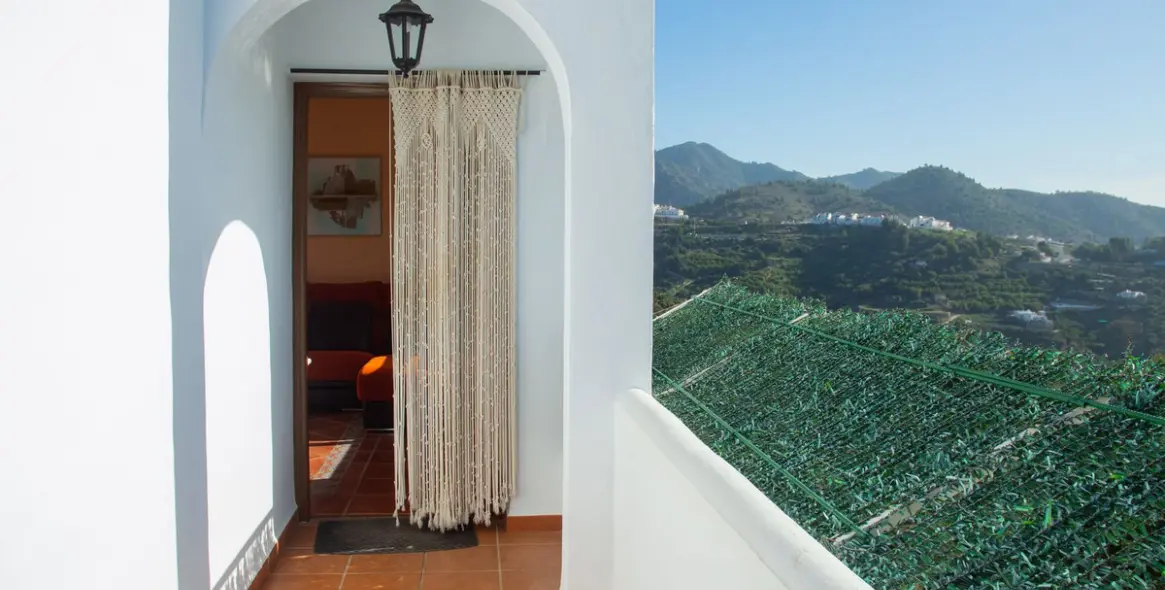 Продажа  отдельно стоящей виллы в Frigiliana 19