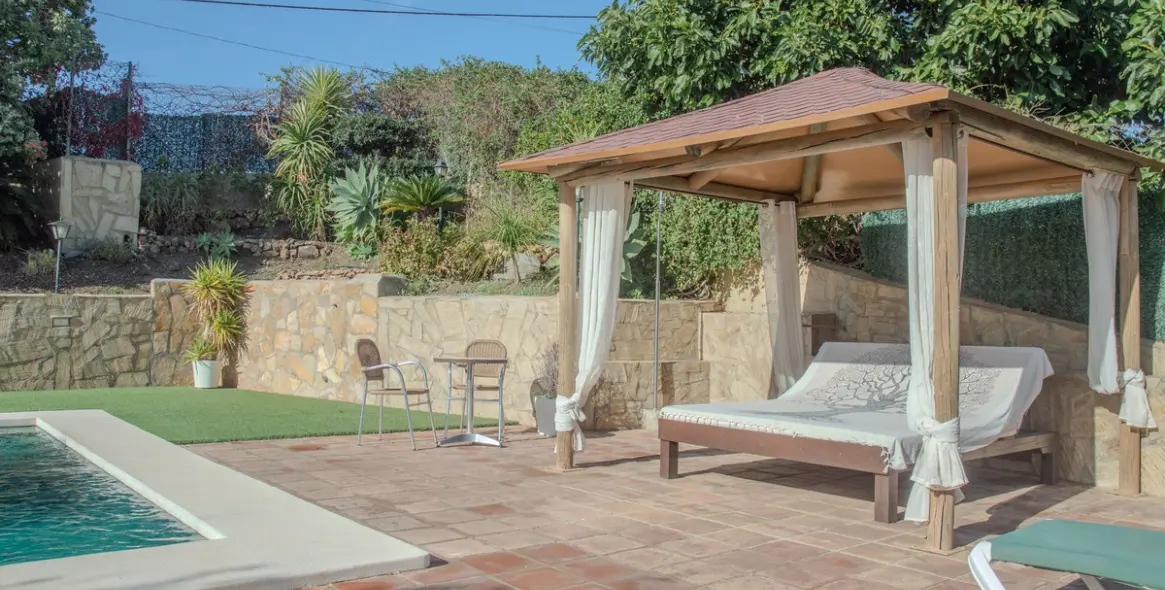 Sale of detached villa in Frigiliana 28