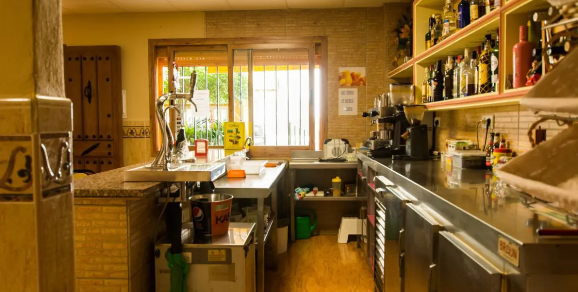 Продажа отеля в Tolox 11