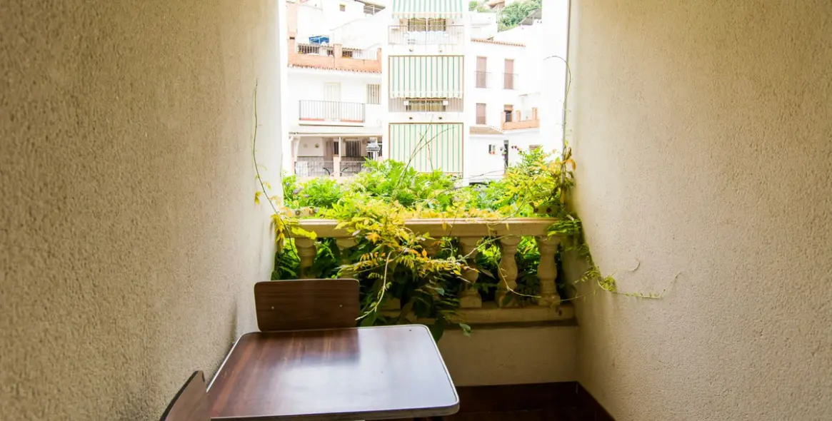 Sale of hotel in Tolox 33