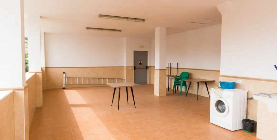 Sale of hotel in Tolox 39