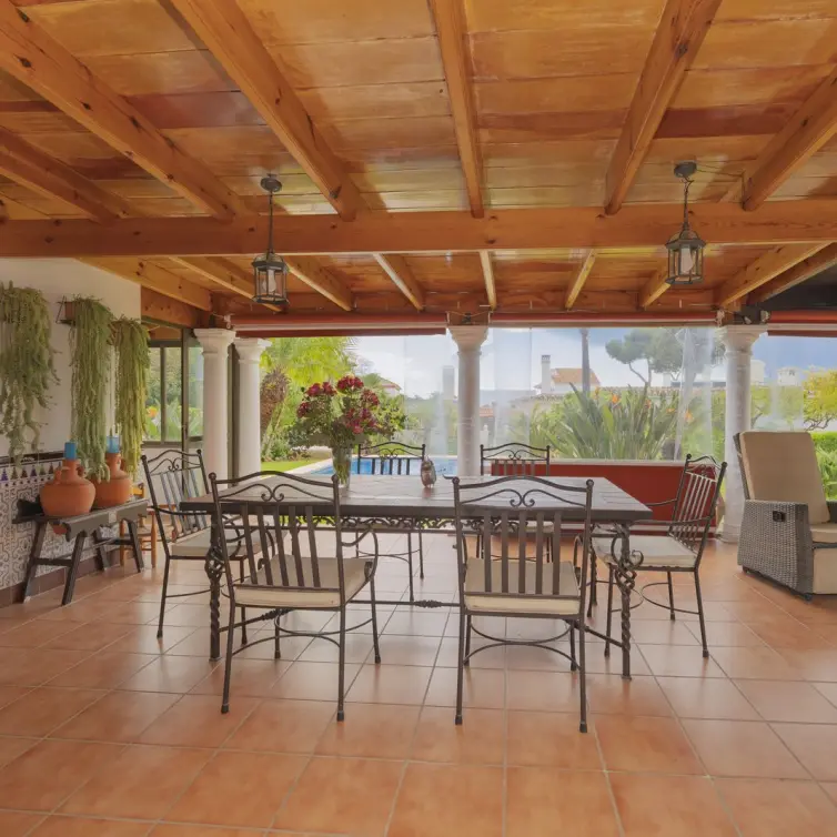 Sale of detached villa in Las Chapas