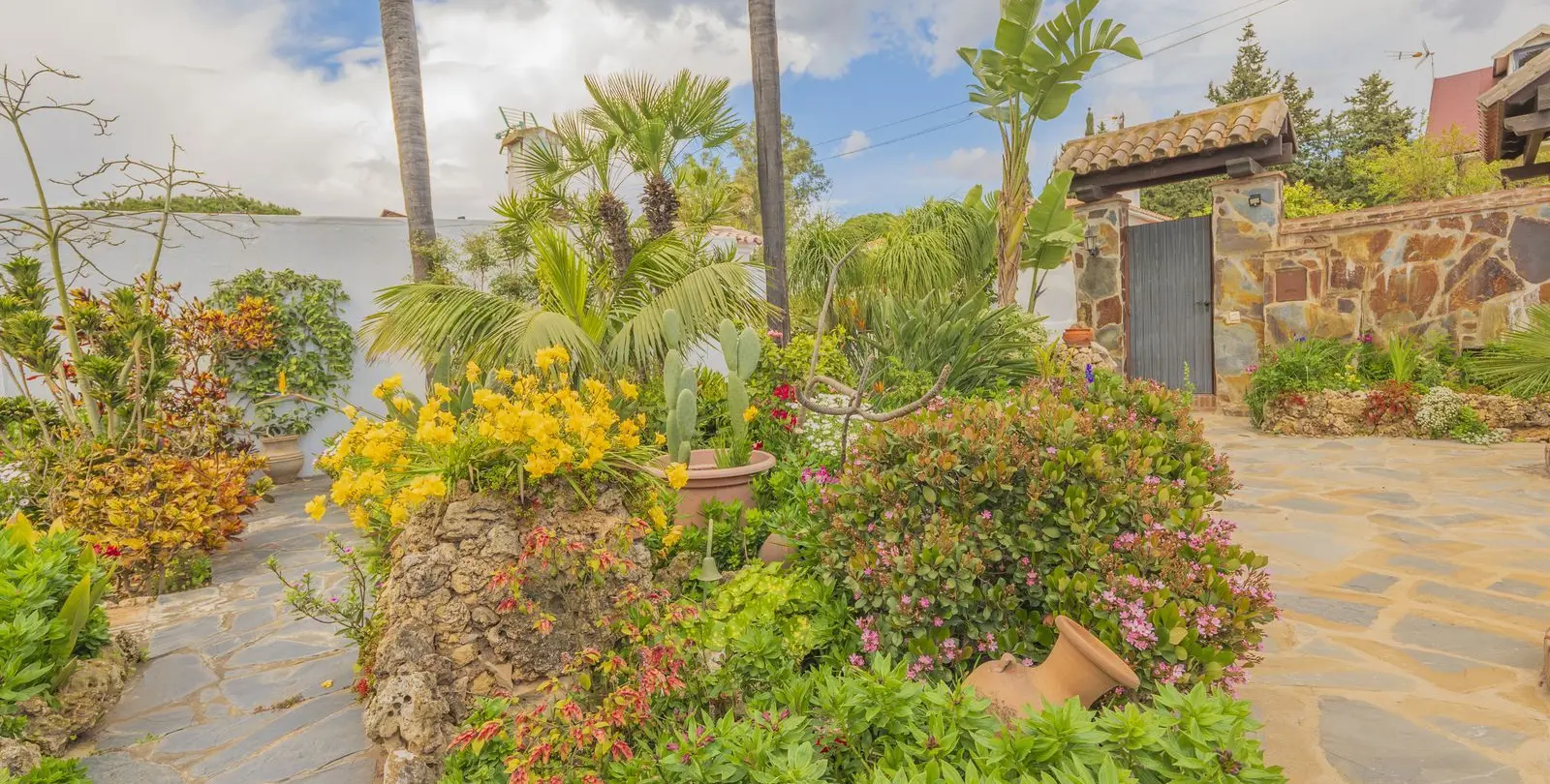 Venta de villa independiente en Las Chapas 13