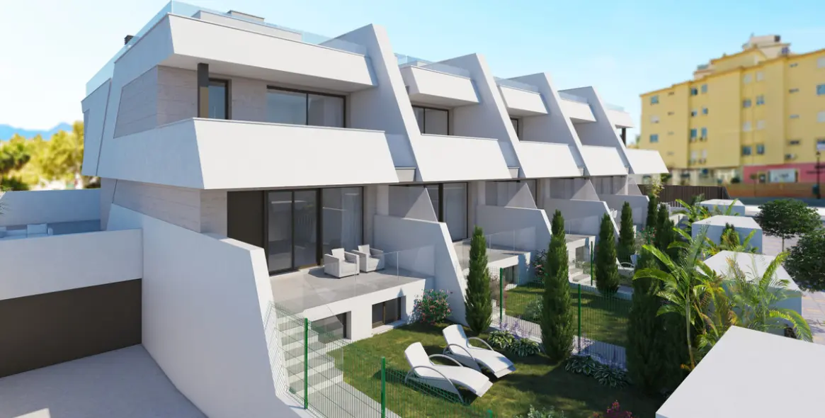 Sale of townhouse in Fuengirola 2